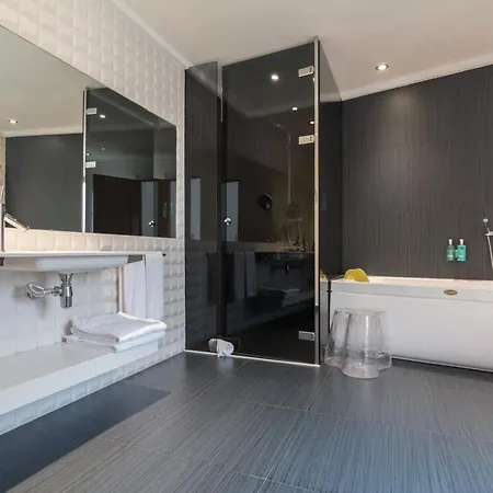Nou Roma Hotel