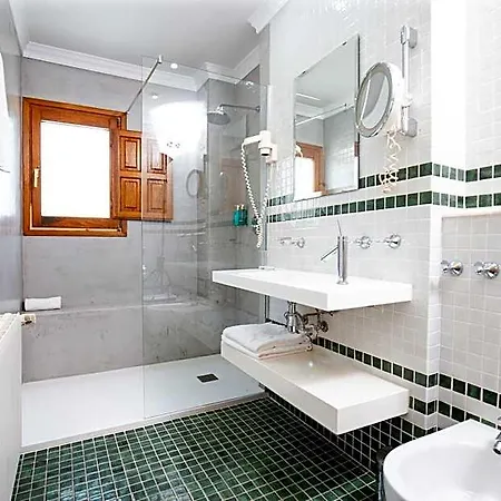 Hotel Nou Roma 3*