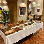 Hotell Nou Roma 3*